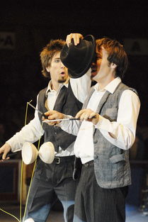 穿越时空的国粹韵律，揭秘京剧瑰宝——杨春霞的艺术传奇