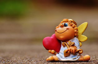 波妞和宗介，情侣头像的艺术与情感表达